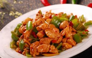 青椒雞丁 青椒雞丁