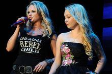 RaeLynn與米蘭達&middot;蘭伯特同台