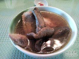 紅菇燉雞湯 紅菇燉雞湯