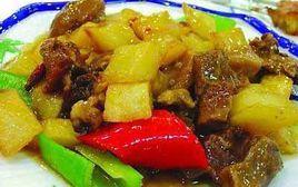 土豆胡蘿蔔燉牛肉 土豆胡蘿蔔燉牛肉