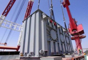 南通華能電廠主變順利吊裝結束