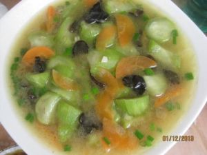 高湯絲瓜胡蘿蔔 高湯絲瓜胡蘿蔔