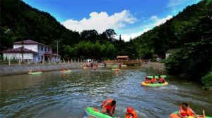 黃石洞生態漂流