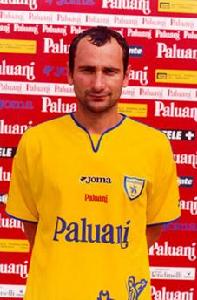 毛里濟奧&middot;岡茨