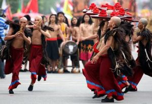 彝族跳菜 彝族跳菜