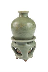 帶座梅瓶 帶座梅瓶