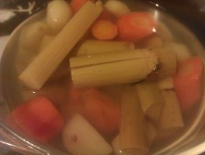 竹蔗紅蘿蔔馬蹄水 竹蔗紅蘿蔔馬蹄水