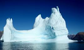 北極冰山水