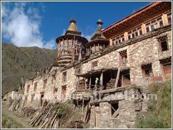 棒托寺喇嘛塔群 棒托寺喇嘛塔群