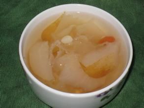 冰糖銀耳梨水 冰糖銀耳梨水