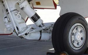 半主動控制起落架 半主動控制起落架