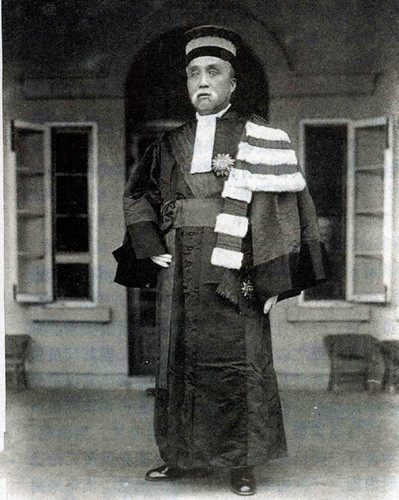 ▲徐世昌身著洪憲朝服舊照