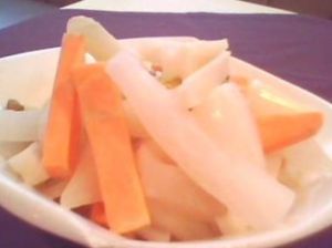 酸蘿蔔條 酸蘿蔔條