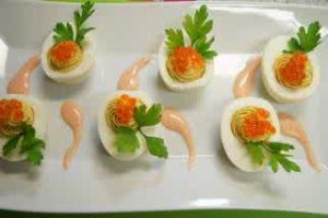 鮭魚籽鑲嵌雞蛋沙拉 鮭魚籽鑲嵌雞蛋沙拉