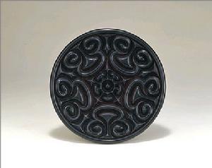 張成造款雕漆雲紋盤 張成造款雕漆雲紋盤