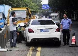 賓士女撞死人事件 賓士女撞死人事件