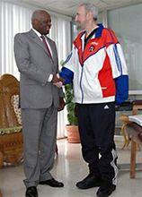 多斯桑托斯與菲德爾·卡斯楚