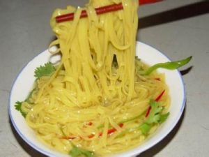 南瓜香腸麵條 南瓜香腸麵條