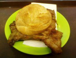 澳門正宗豬扒包 澳門正宗豬扒包