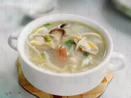 白玉菌菇蛤蜊湯 白玉菌菇蛤蜊湯