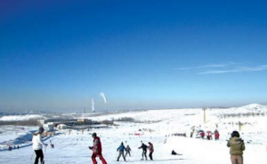 雪蓮山滑雪場 雪蓮山滑雪場