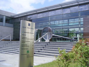 伊爾梅瑙工業大學