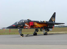 30 周年紀念塗裝的美洲虎 E