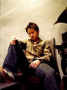 張傑[2007年湖南衛視《快樂男生》比賽，第四名]