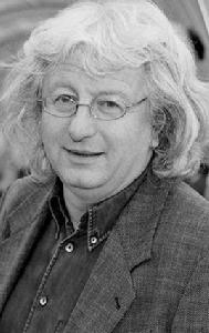 艾斯特哈茲·彼得 艾斯特哈茲·彼得