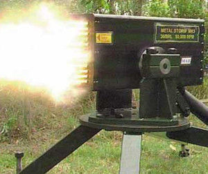 金屬風暴武器發射系統