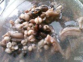 黑豆益智豬肚湯 黑豆益智豬肚湯