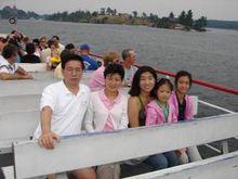 林建海與夫人及三個女兒