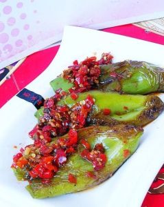 剁椒燜尖椒 剁椒燜尖椒