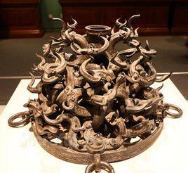 戰國青銅曾侯乙建鼓底座