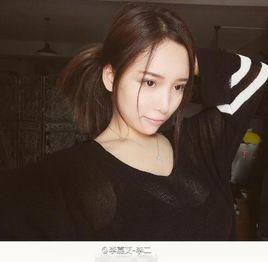 李嘉艾 李嘉艾