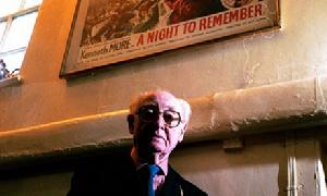 羅伊·沃德·貝克