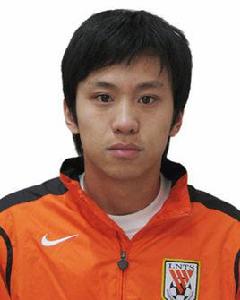 張馳[山東魯能泰山足球運動員]