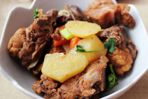 醬燒脊骨 醬燒脊骨