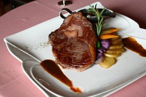 香煎澳洲安格斯眼肉牛排 香煎澳洲安格斯眼肉牛排