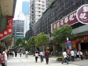 （圖）尖沙咀東行人通道