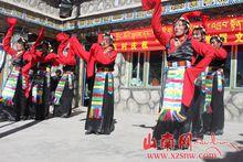 2011年12月30日普玉村慶祝“元旦”首屆文藝演出1