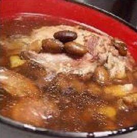 大骨煲黑豆 大骨煲黑豆