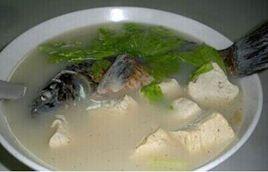 大蒜白芨煮鯉魚 大蒜白芨煮鯉魚