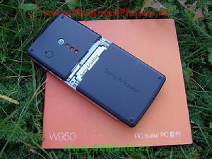 索尼愛立信 w950瞄準iPodnano索愛音樂機皇W950點評