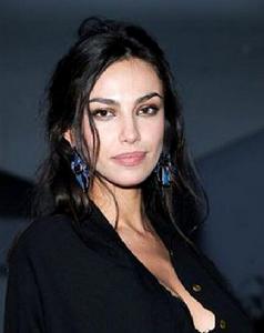 馬達麗娜·迪安娜·格內亞 馬達麗娜·迪安娜·格內亞