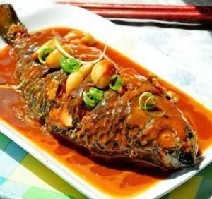 家常紅燒鯽魚 家常紅燒鯽魚