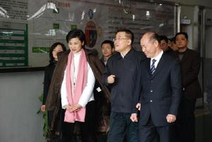 《問答神州》節目組