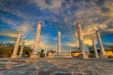 民族圖騰柱廣場