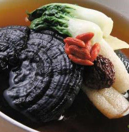 靈芝紅棗烏雞煲 靈芝紅棗烏雞煲