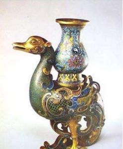 清乾隆掐絲琺瑯鳧壺 清乾隆掐絲琺瑯鳧壺